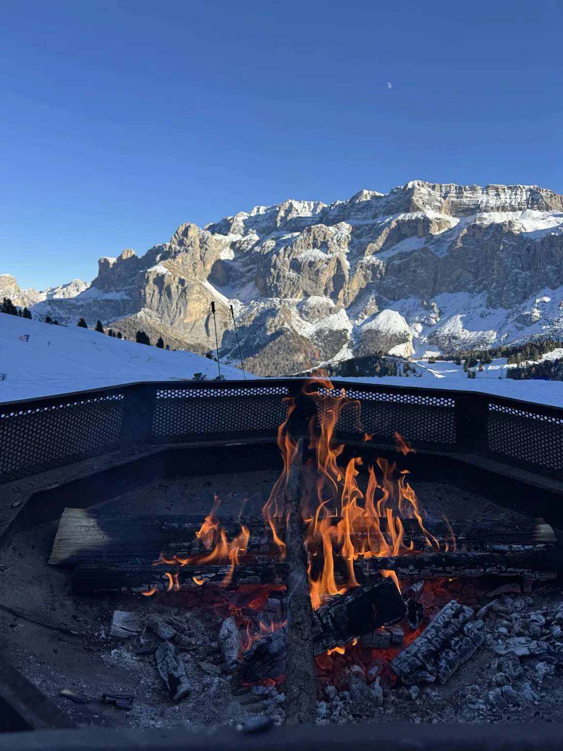 A warm pause, with an extraordinary view.